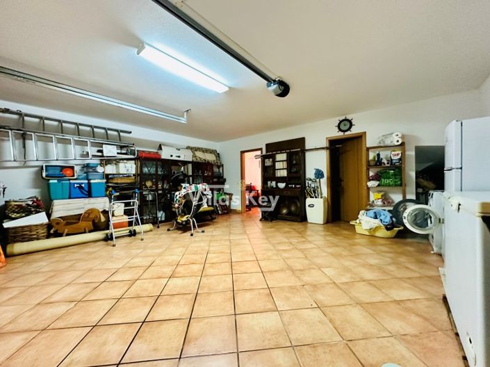 Image No.44-4 Bed House for sale