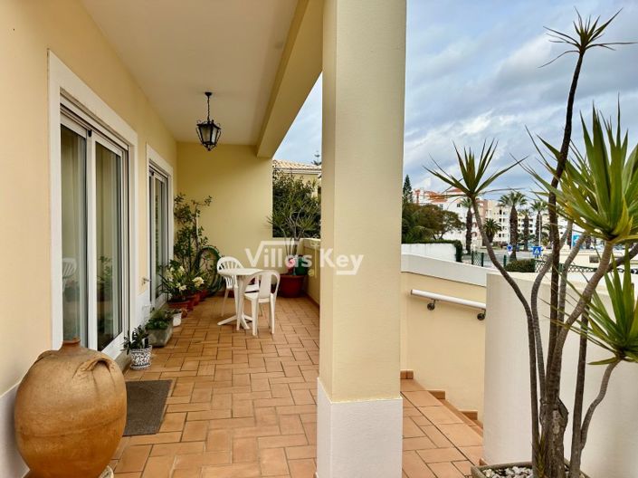 Image No.45-4 Bed House for sale