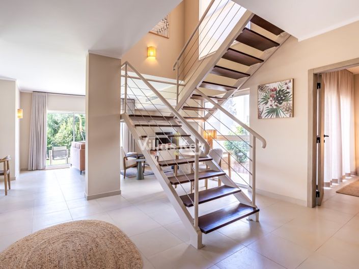 Image No.11-2 Bed House for sale