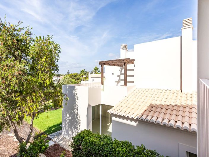 Image No.35-2 Bed House for sale