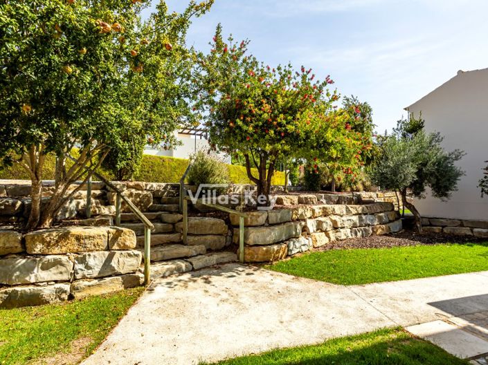 Image No.39-2 Bed House for sale