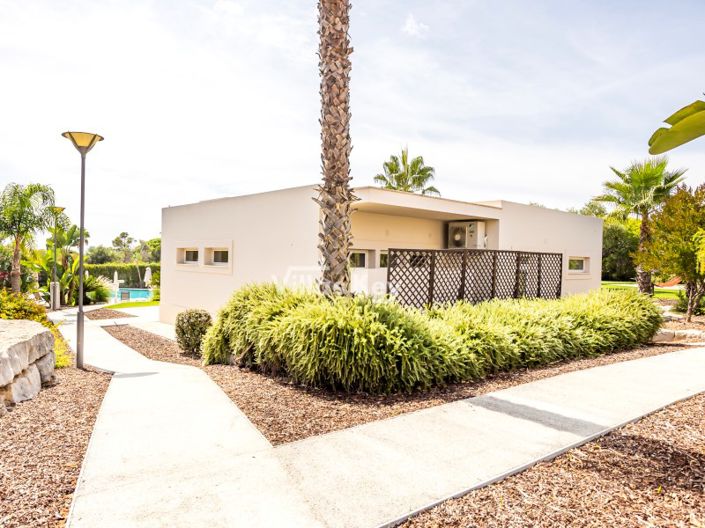 Image No.41-2 Bed House for sale