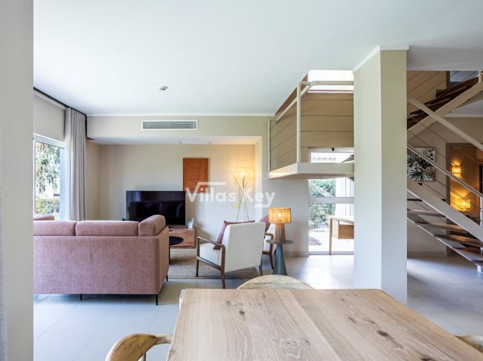 Image No.6-2 Bed House for sale