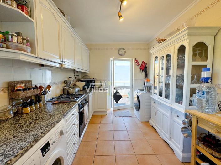 Image No.18-3 Bed Apartment for sale