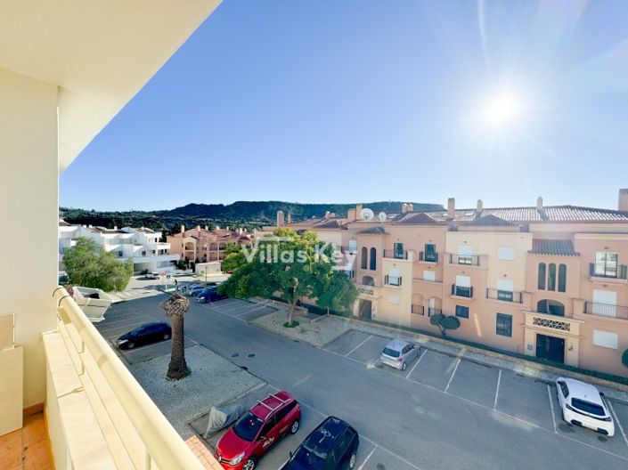 Image No.21-3 Bed Apartment for sale