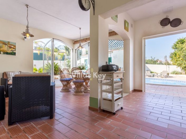 Image No.10-3 Bed House for sale