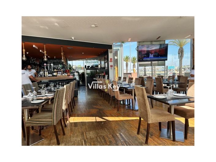 Image No.3-Restaurant à vendre à Lagos