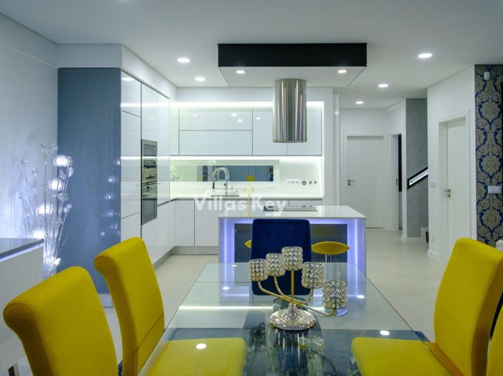 Image No.9-Maison de 4 chambres à vendre à Almada