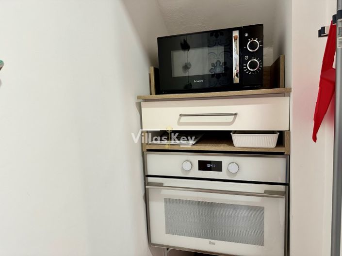 Image No.10-1 Bed House for sale