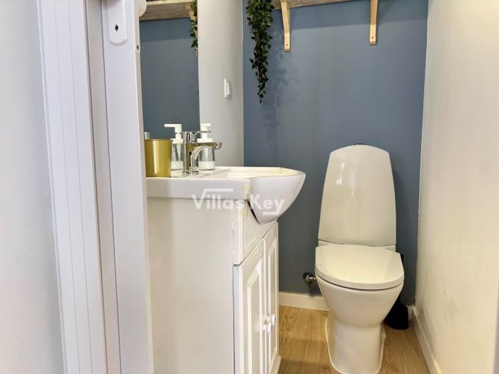 Image No.13-1 Bed House for sale