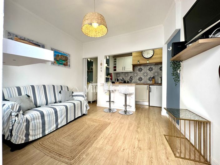 Image No.5-1 Bed House for sale