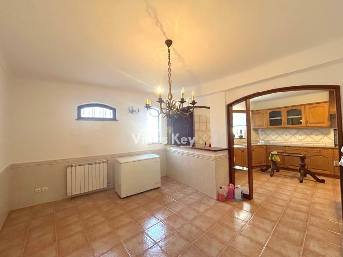 Image No.9-3 Bed House for sale