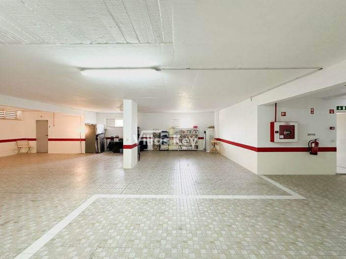 Image No.29-3 Bed Apartment for sale