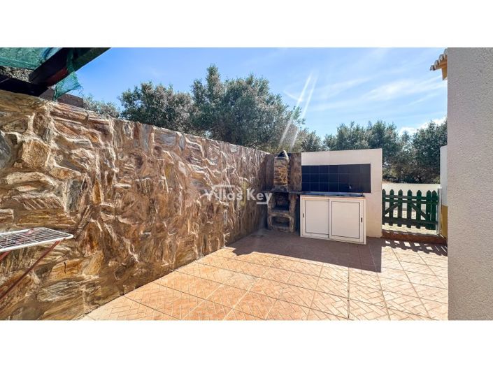 Image No.7-4 Bed Farmhouse for sale