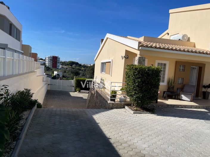 Image No.14-4 Bed House for sale