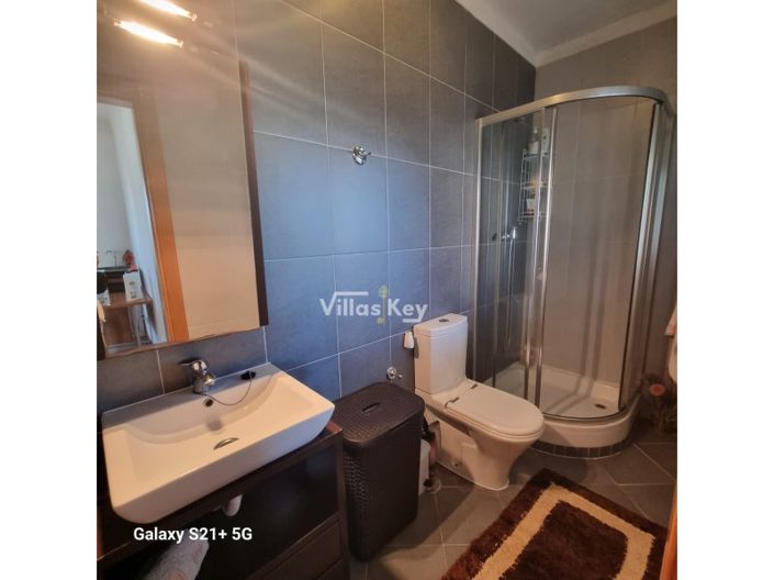 Image No.27-4 Bed House for sale