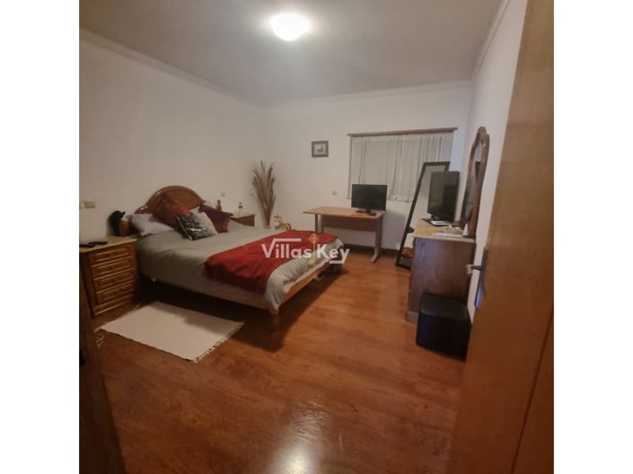 Image No.31-4 Bed House for sale