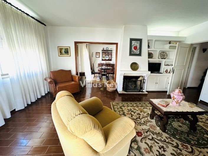 Image No.20-5 Bed House for sale