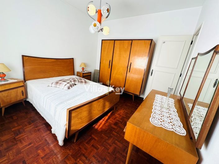 Image No.26-5 Bed House for sale