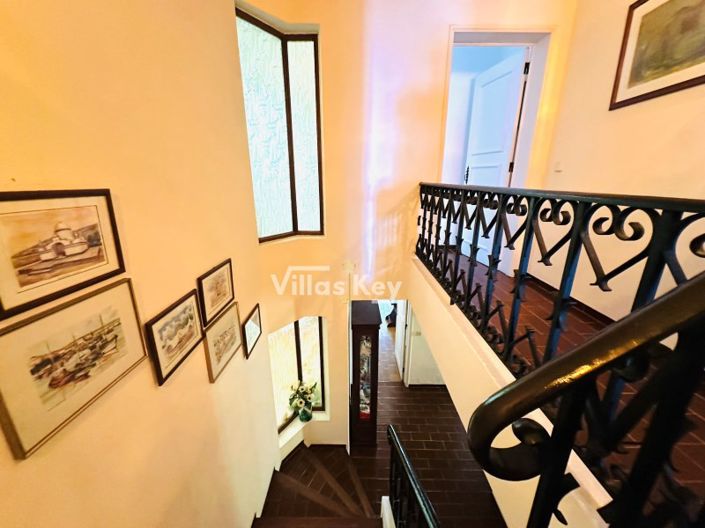 Image No.34-5 Bed House for sale