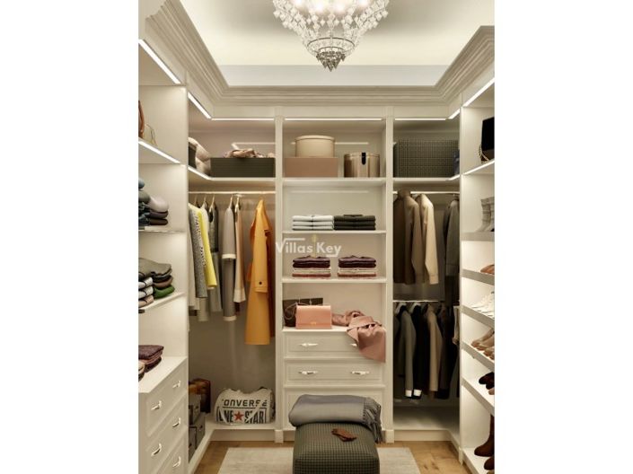 Image No.25-4 Bed House for sale