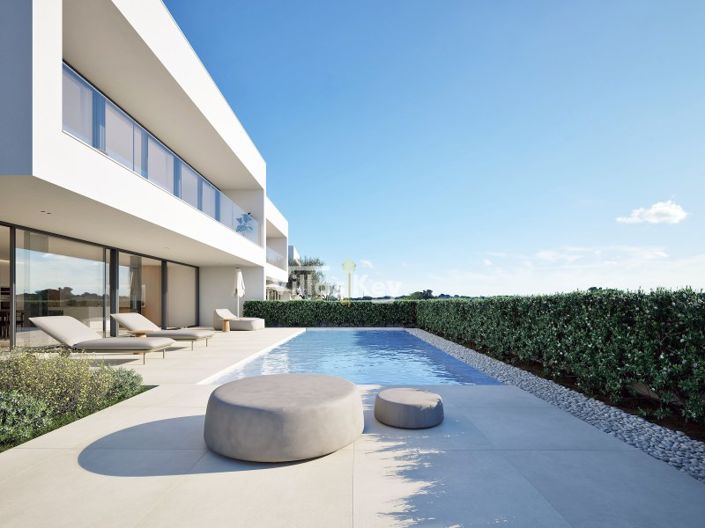 Image No.4-4 Bed House for sale