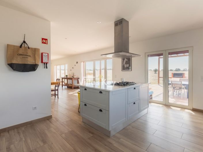 Image No.20-5 Bed Farmhouse for sale