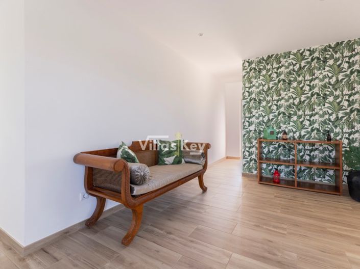 Image No.23-5 Bed Farmhouse for sale