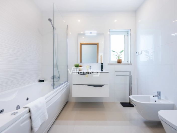 Image No.16-3 Bed Apartment for sale