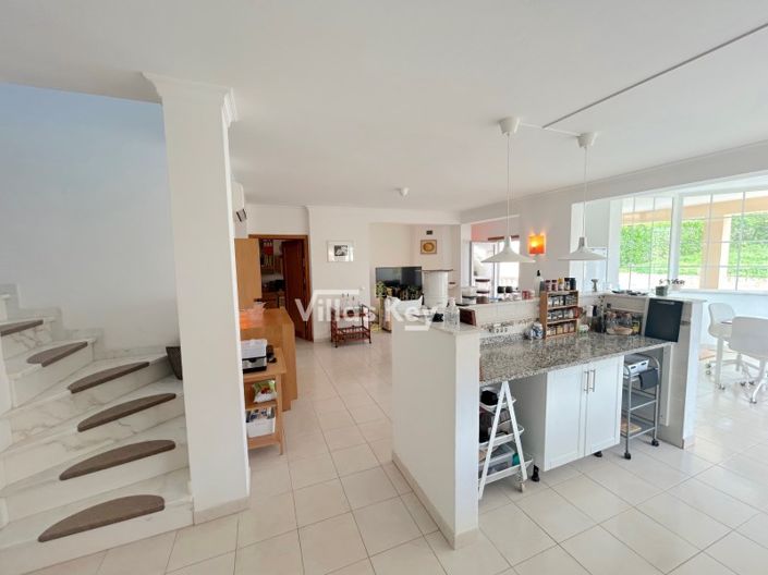 Image No.13-4 Bed House for sale