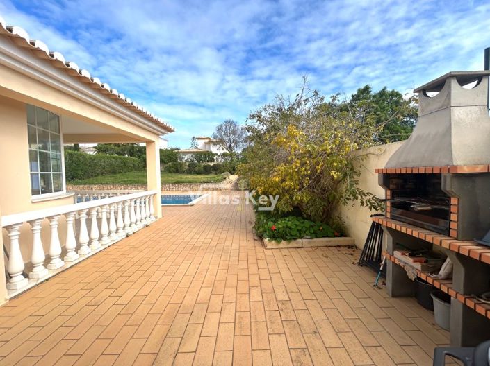 Image No.6-4 Bed House for sale