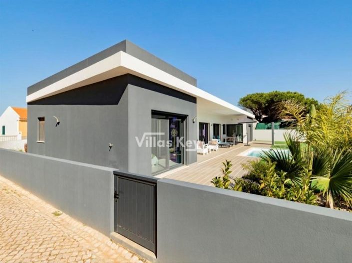 Image No.32-4 Bed House for sale