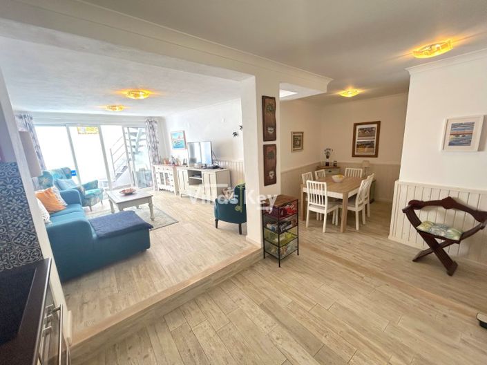 Image No.11-4 Bed House for sale