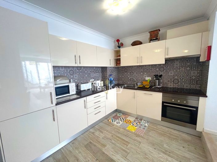 Image No.14-4 Bed House for sale