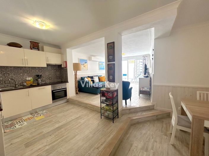 Image No.15-4 Bed House for sale