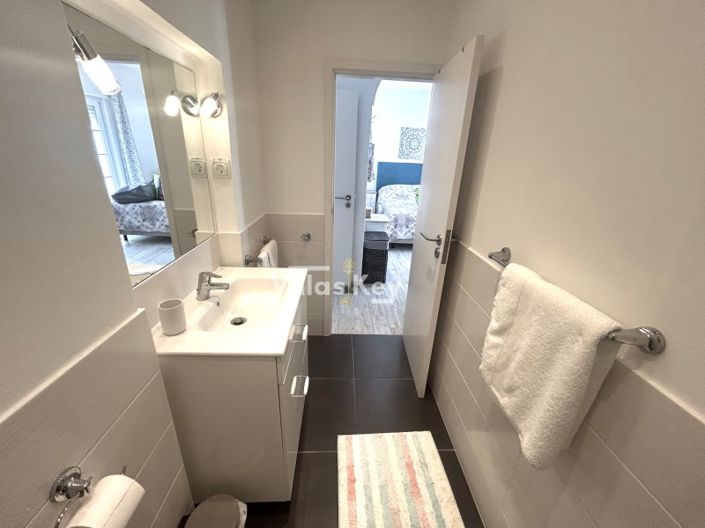 Image No.35-4 Bed House for sale