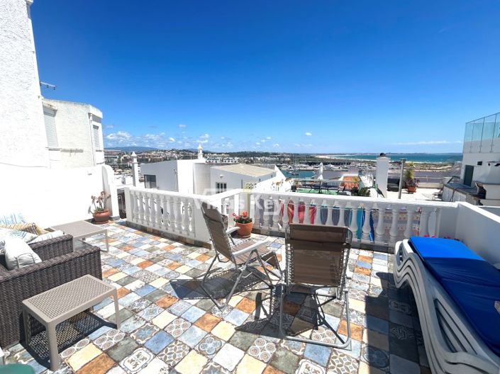 Image No.5-4 Bed House for sale