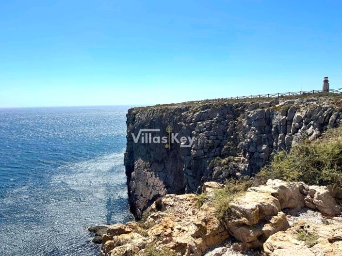 Image No.30-4 Bed House for sale