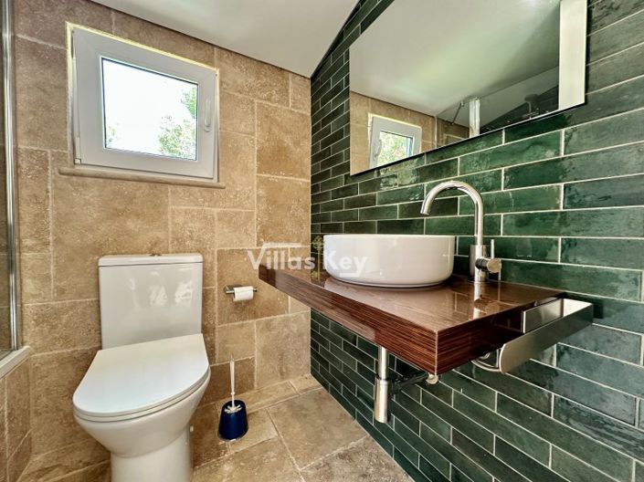 Image No.59-4 Bed House for sale