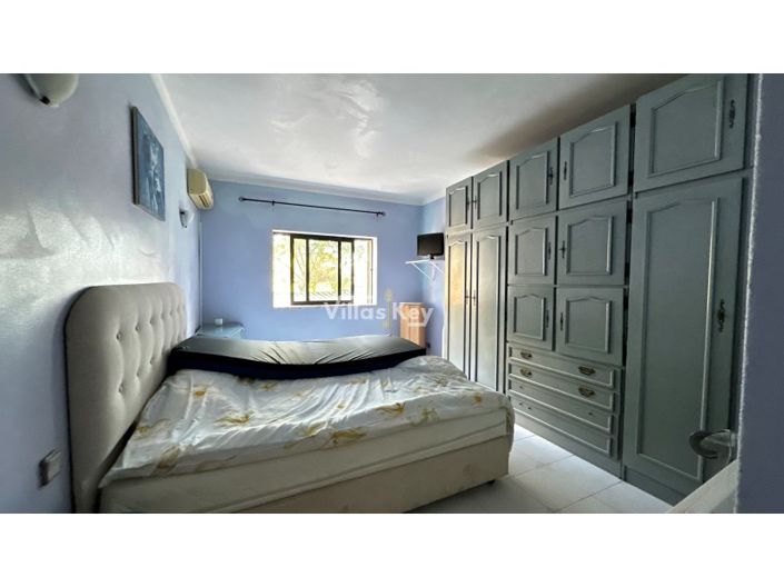 Image No.11-3 Bed House for sale