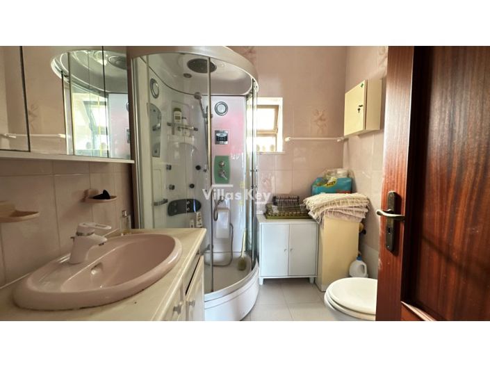 Image No.14-3 Bed House for sale