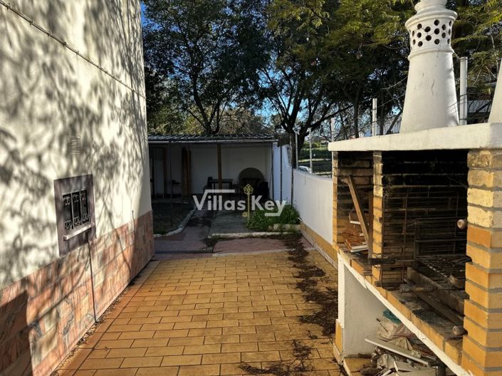 Image No.16-3 Bed House for sale