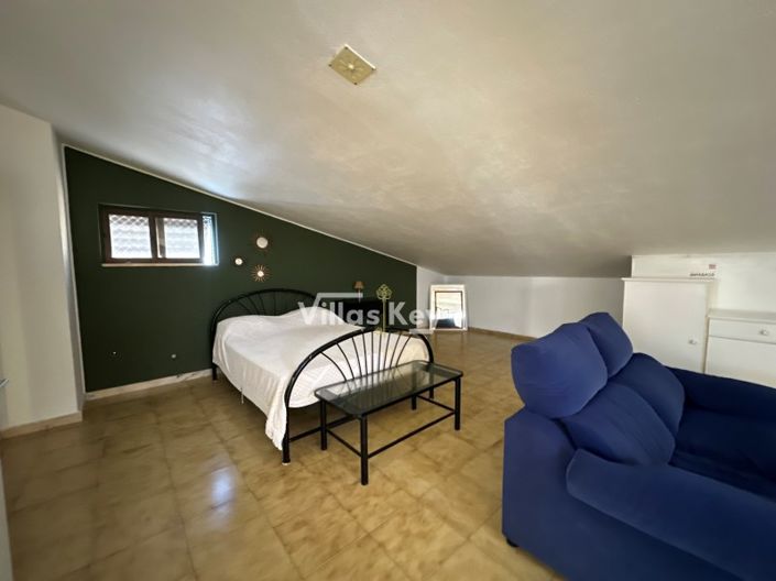 Image No.21-3 Bed House for sale