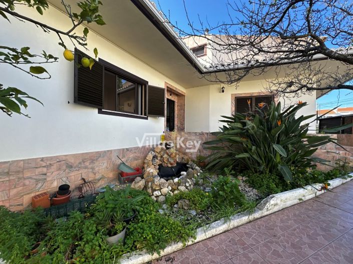 Image No.32-3 Bed House for sale