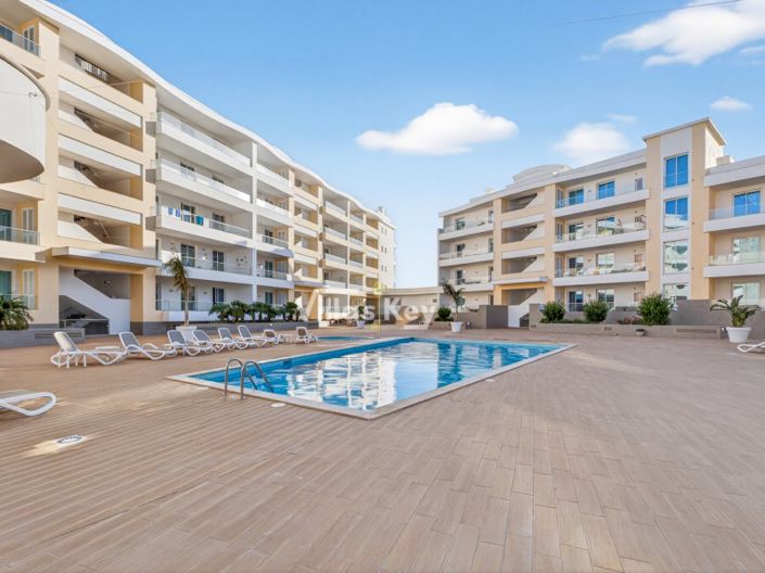 Image No.28-3 Bed Apartment for sale