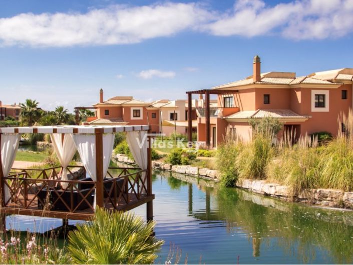 Image No.25-2 Bed Apartment for sale