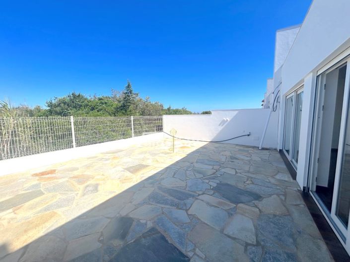 Image No.21-3 Bed House for sale