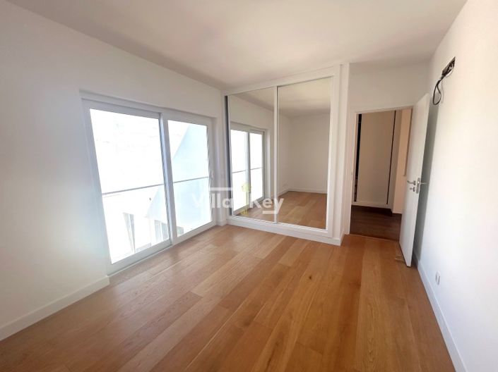 Image No.33-3 Bed House for sale