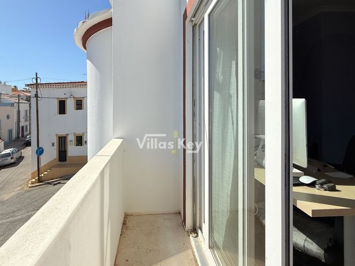 Image No.23-2 Bed House for sale