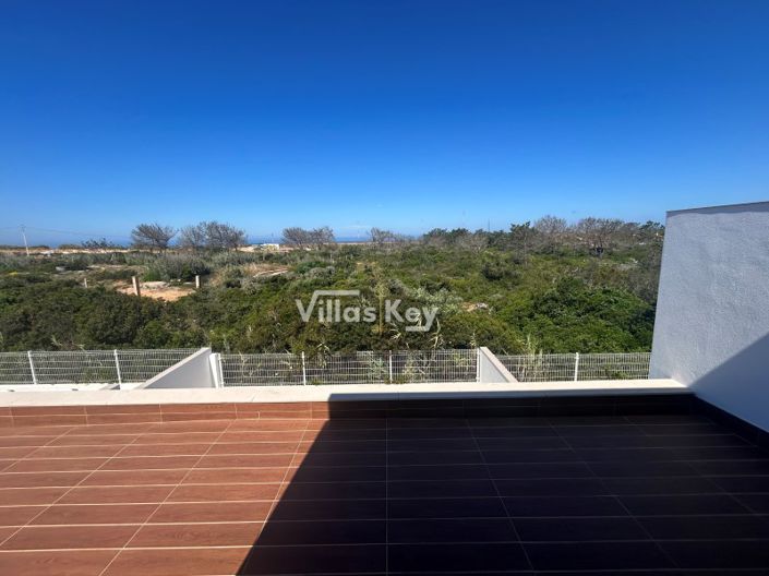 Image No.23-3 Bed House for sale